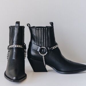 Bellini Black Heeled Boots with Chain Accent sizes 7 and 9